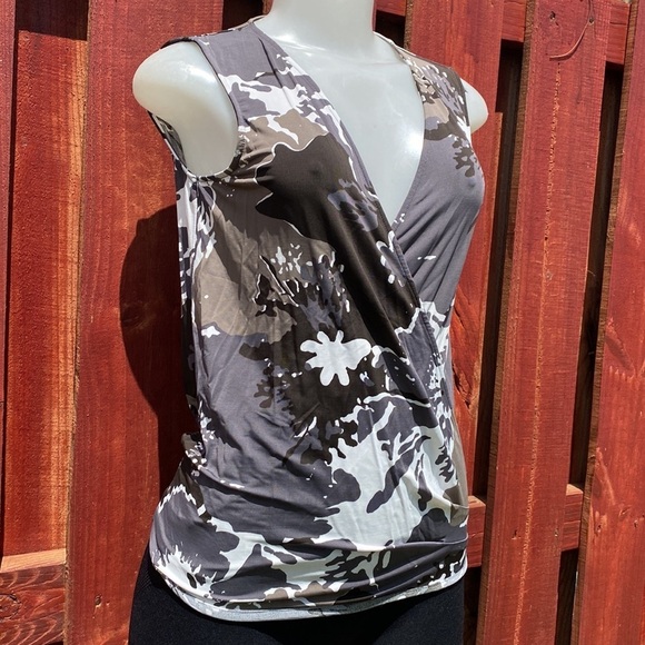 Simona Barbieri Twin Set Camouflage Top Size S - Picture 3 of 7